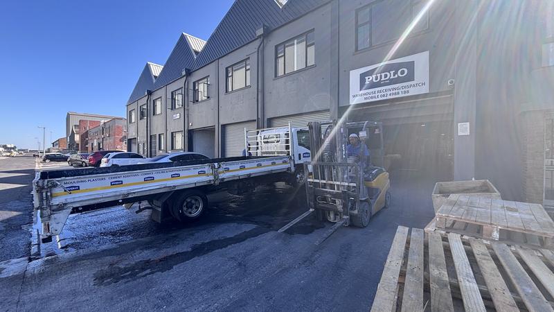 To Let commercial Property for Rent in Paarden Eiland Western Cape